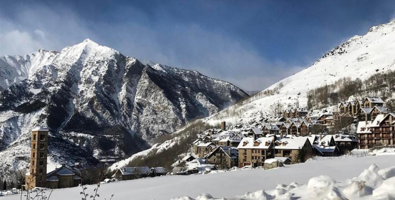 Apartamento con terraza y vistas panorámicas en Taüll Exterior foto